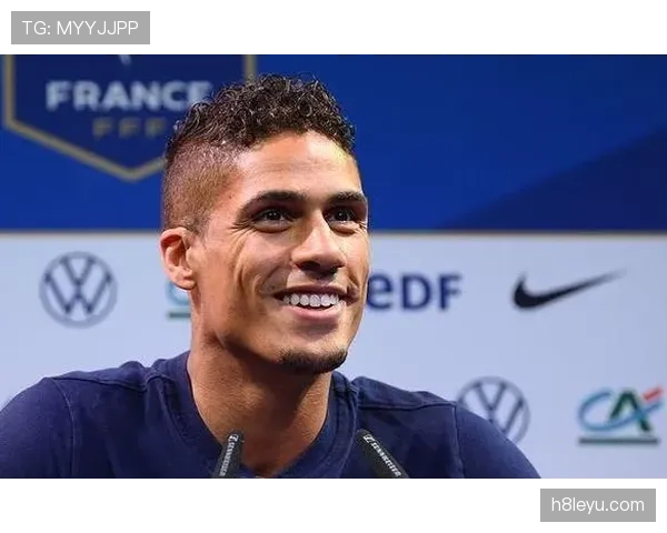 瓦拉内回望职业生涯高光时刻,状态稳健再迎巅峰 瓦拉内回望职业生涯高光时刻,状态稳健再迎巅峰