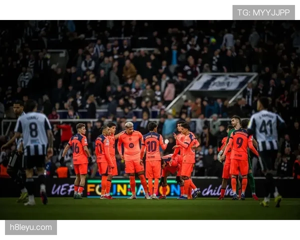 巴萨欧冠经验不足问题在近期关键战中显现，对淘汰赛稳定性形成考验