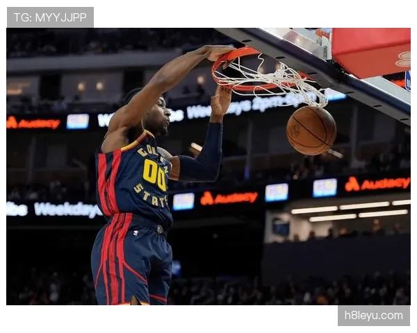 挡拆制造错位，兰德尔较上季内线效率明显提升