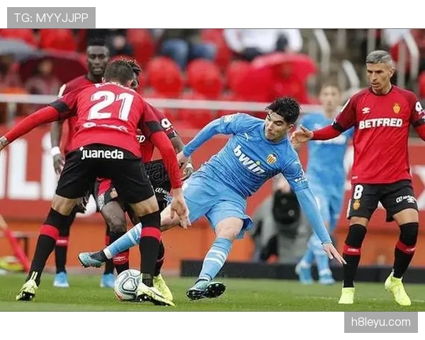 瓦伦西亚：传统豪门地位波动，当前赛季竞争格局面临调整